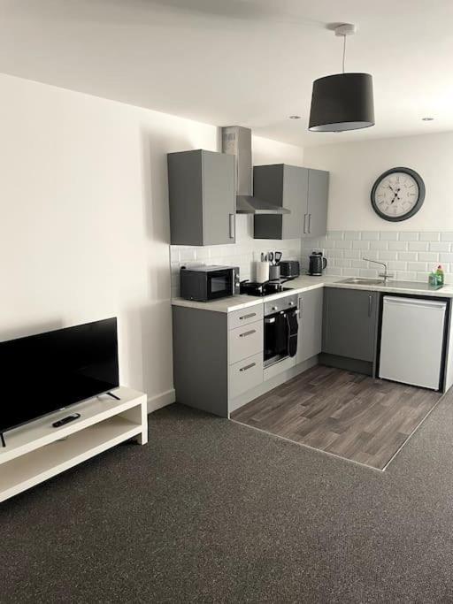 #6Bs 1 Bed Serviced Apartment Ντέρμπι Εξωτερικό φωτογραφία
